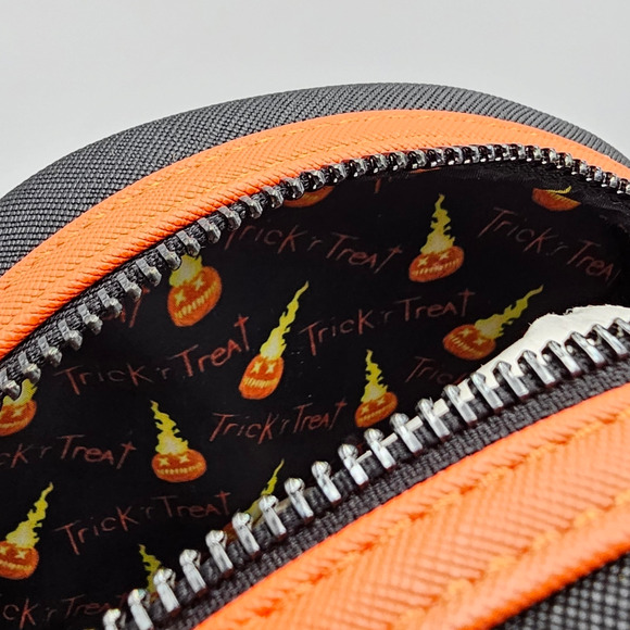 Loungefly TRICK R TREAT Trick \'r Treat Sam Pumpkin Mini Backpack main image 4